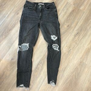 LEVIS 721 HIGH RISE SKINNY GRAY DISTRESSED JEANS